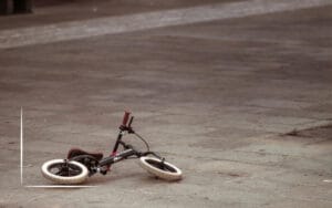 Potkupyörä budjetilla – lasten ensimmäinen potkupyörä turvallisuudella ja järkevällä hinnalla