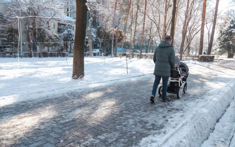 Tuplarattaiden käyttö eri ympäristöissä – kaupunki, maasto ja auto